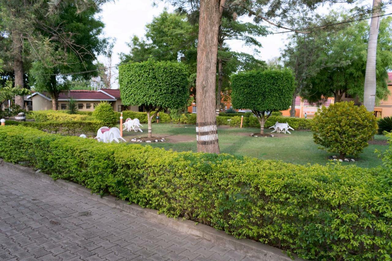 Rwenzori International Hotel Kasese Exterior foto