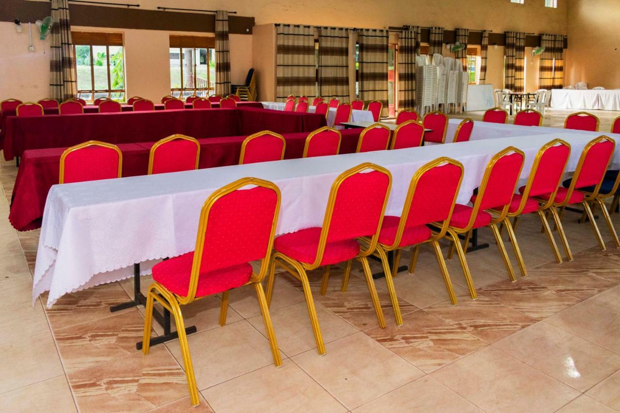 Rwenzori International Hotel Kasese Exterior foto